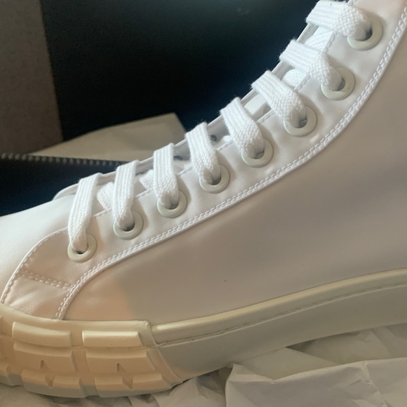 Prada Sneakers - Picture 5 of 8
